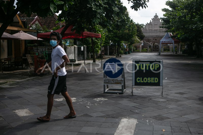 PENUTUPAN WISATA SAAT PPKM DARURAT YOGYAKARTA | ANTARA Foto