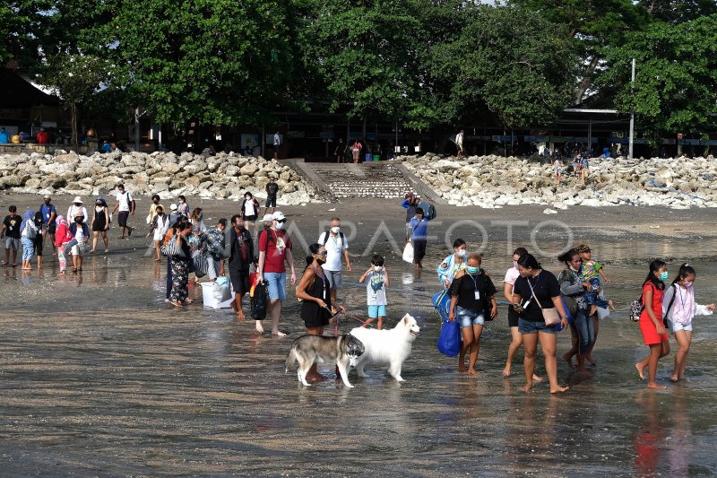 Peningkatan Arus Wisata Ke Pulau Nusa Penida Antara Foto