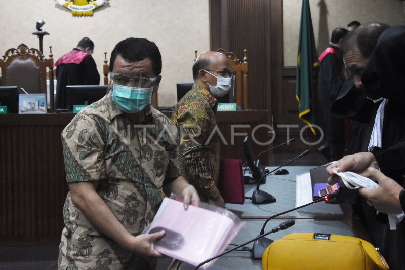 SIDANG DAKWAAN ALFRED SIMANJUNTAK DAN WAWAN RIDWAN | ANTARA Foto