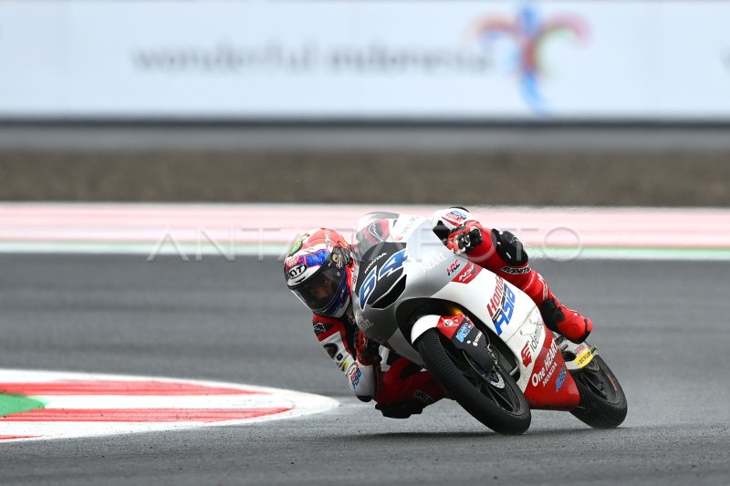 MARIO SURYO AJI BERAKSI DI MOTO3 MANDALIKA