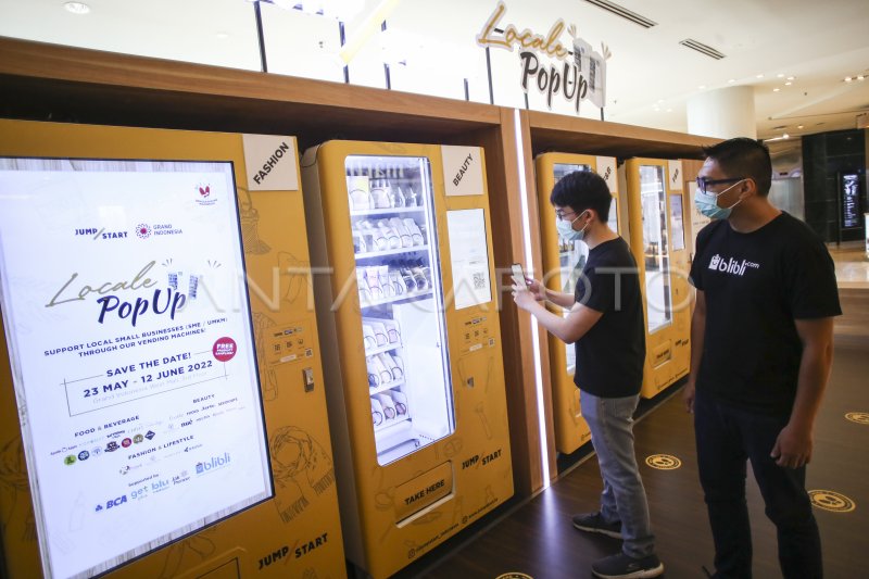PELUNCURAN SMART VENDING MACHINE PRODUK UMKM | ANTARA Foto