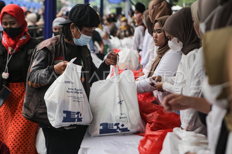 PASAR RAKYAT DAN BAZAR UMKM BUMN | ANTARA Foto