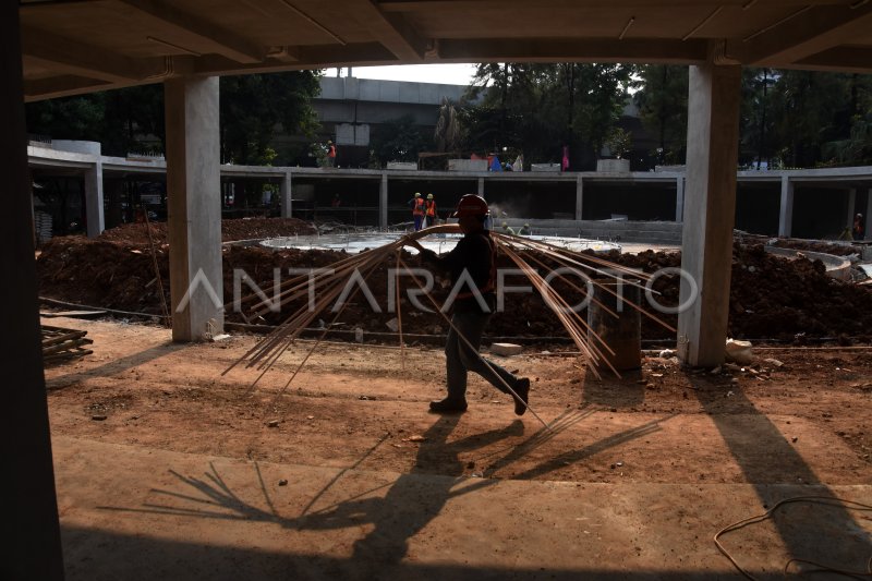 Revitalisasi Taman Literasi Christina Martha Tiahahu Antara Foto