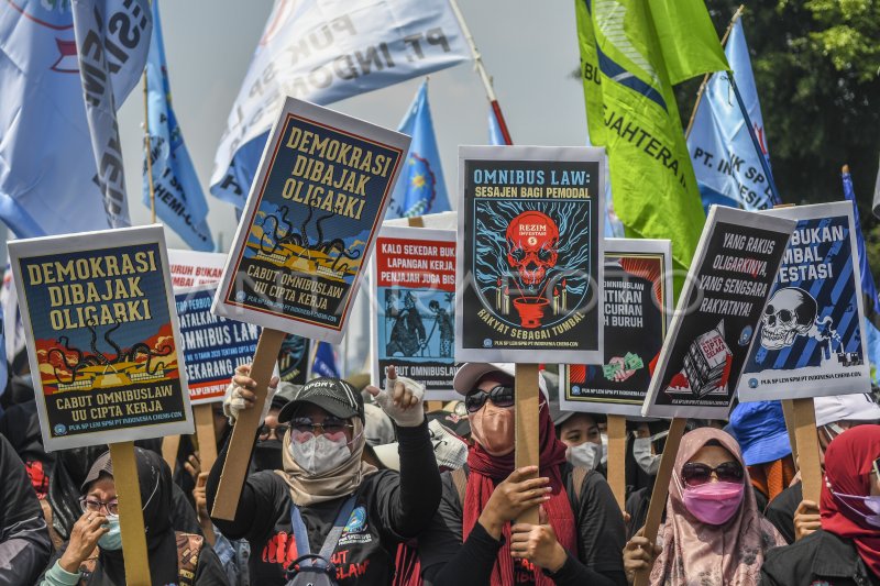 Demo Buruh Tolak Ruu Omnibus Law Antara Foto