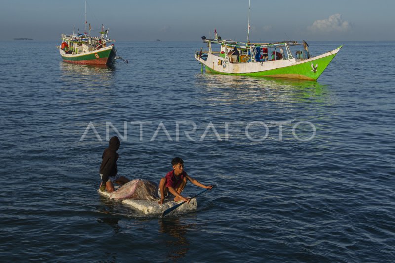 PENANGKAPAN IKAN SECARA TERUKUR BERBASIS KUOTA | ANTARA Foto