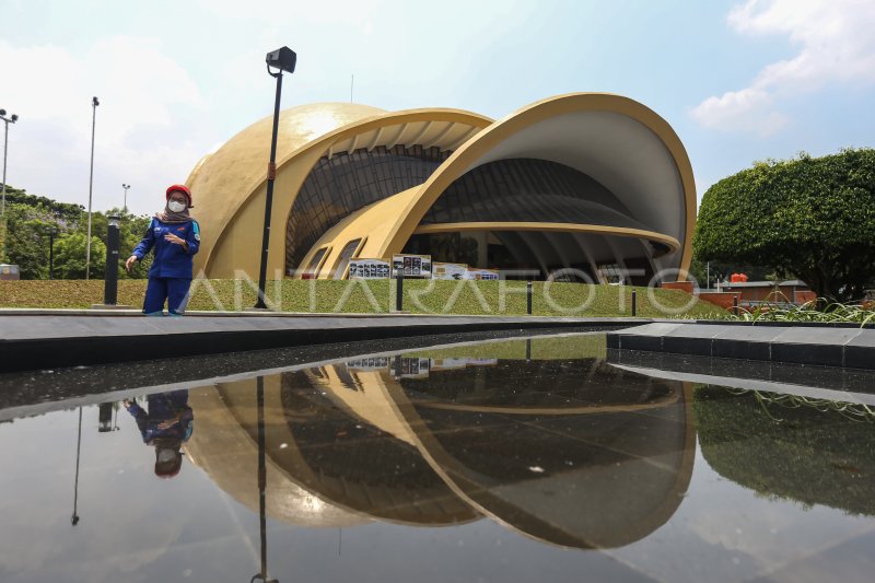 Progres Revitalisasi Tmii Antara Foto