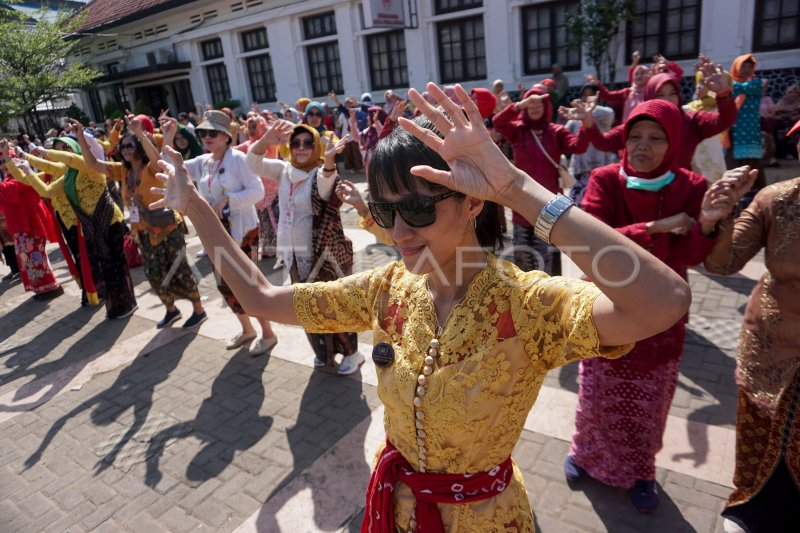 DUKUNGAN KEBAYA DIDAFTARKAN SEBAGAI WARISAN BUDAYA TAK BENDA UNESCO ...