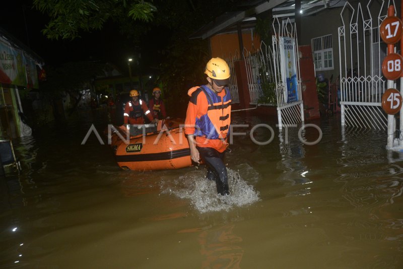 Banjir Di Makassar Antara Foto