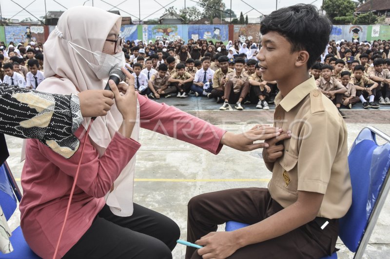 Sosialisasi Bahaya Rokok Di Sekolah Antara Foto Sosialisasi Bahaya Rokok Di Sekolah Antara Foto