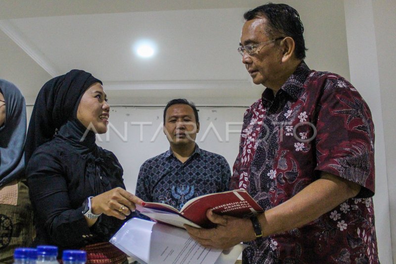 REKOMENDASI PENYELESAIAN NON-YUDISIAL PELANGGARAN HAM | ANTARA Foto