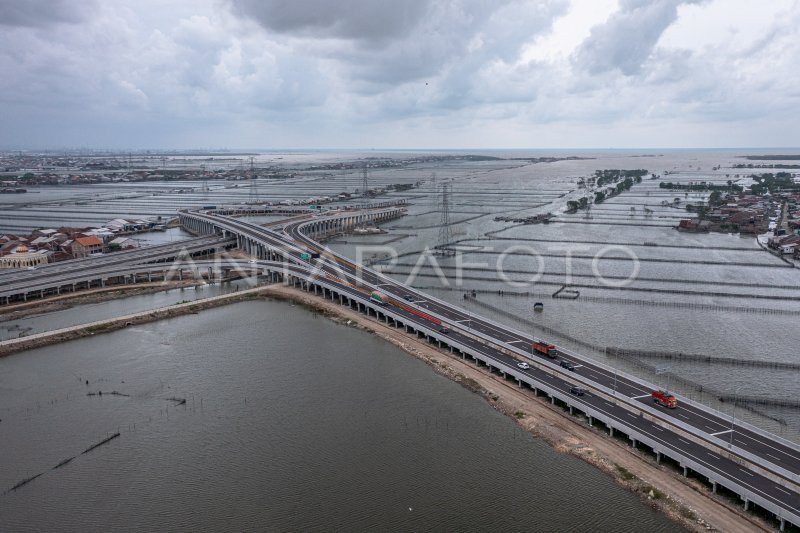 JALAN TOL SEMARANG-DEMAK BEROPERASI FUNGSIONAL | ANTARA Foto