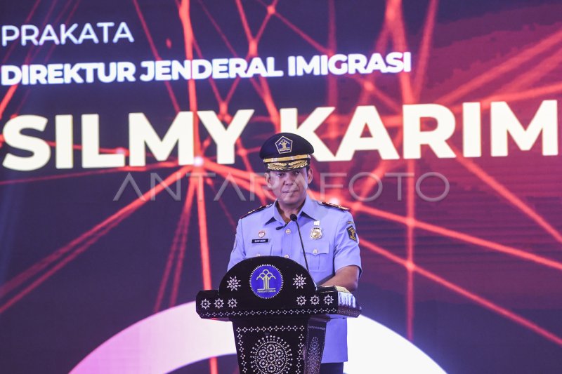 PELANTIKAN DIRJEN IMIGRASI KEMENKUMHAM SILMY KARIM | ANTARA Foto