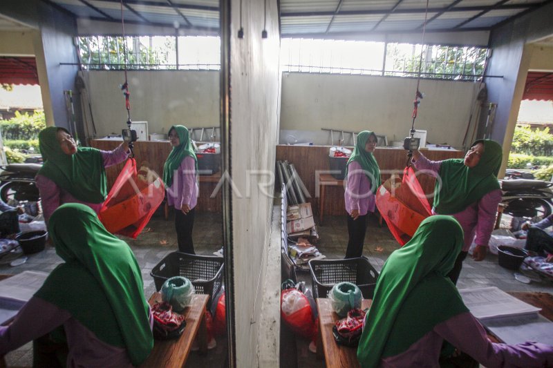 BANK SAMPAH DI KOMPLEK PERUMAHAN