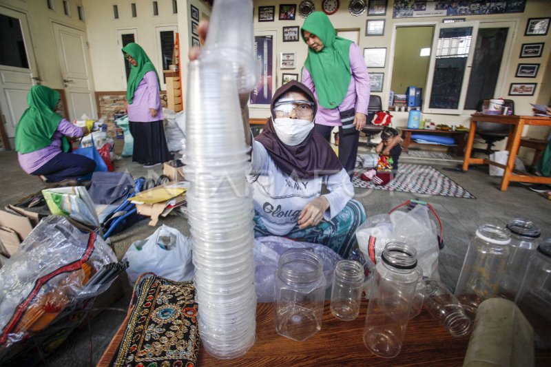 BANK SAMPAH DI KOMPLEK PERUMAHAN