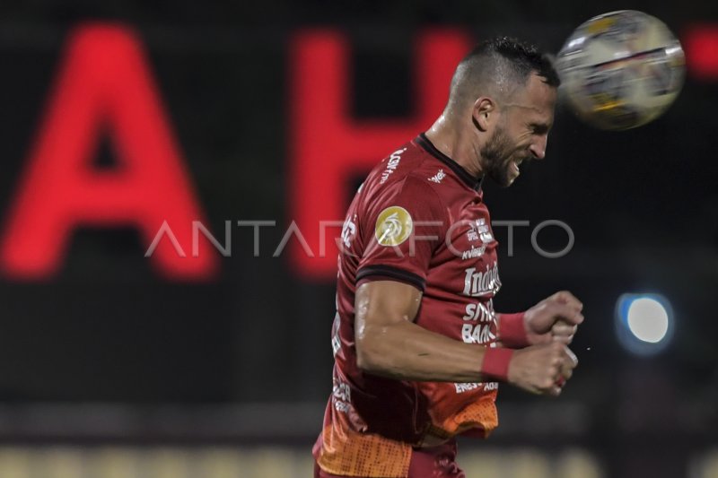 AREMA FC KALAH MELAWAN BALI UNITED
