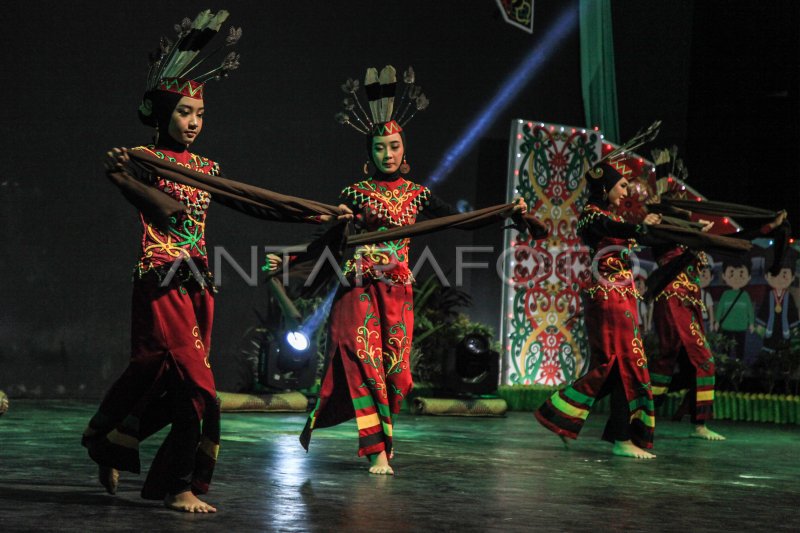 Gelaran seni budaya pelajar di Palangka Raya