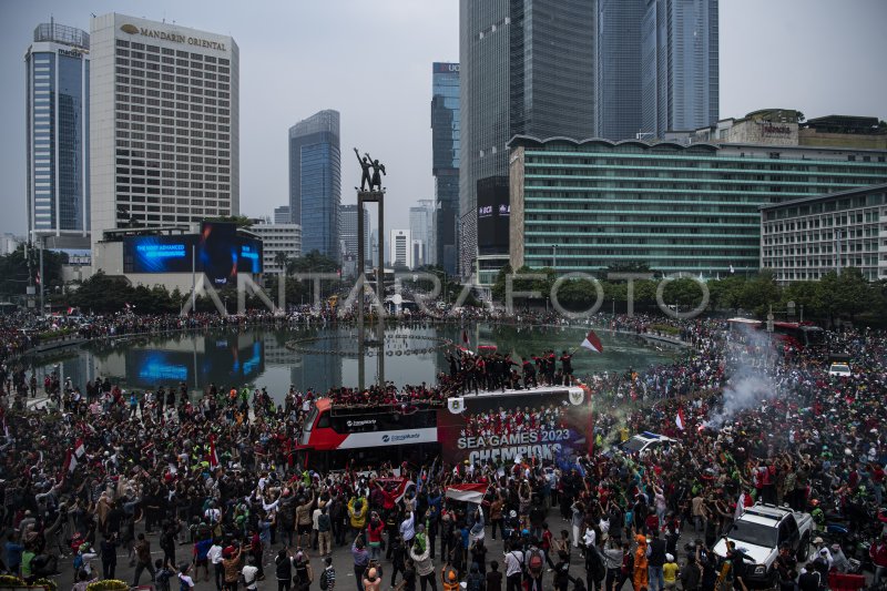 Arak-arakan Kontingen SEA Games 2023
