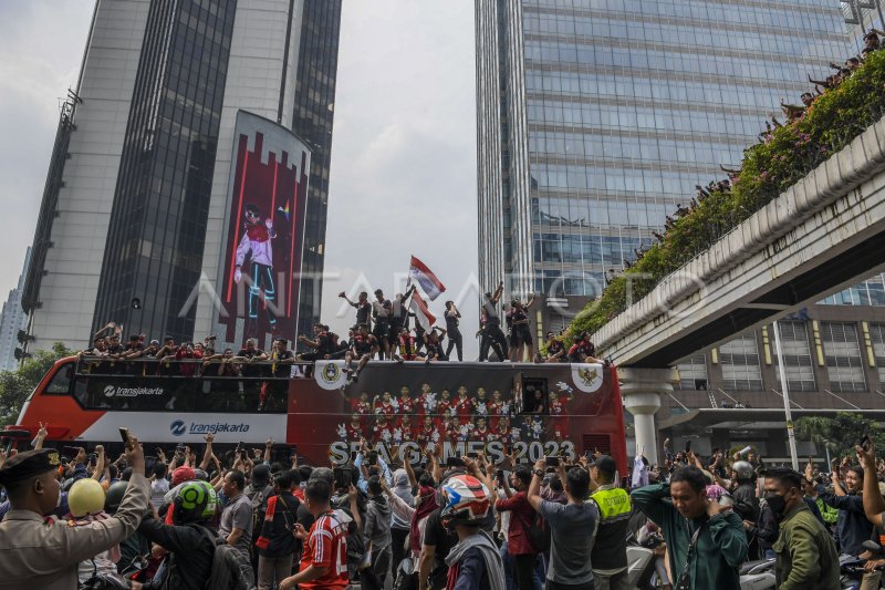 Arak-arakan Kontingen SEA Games 2023