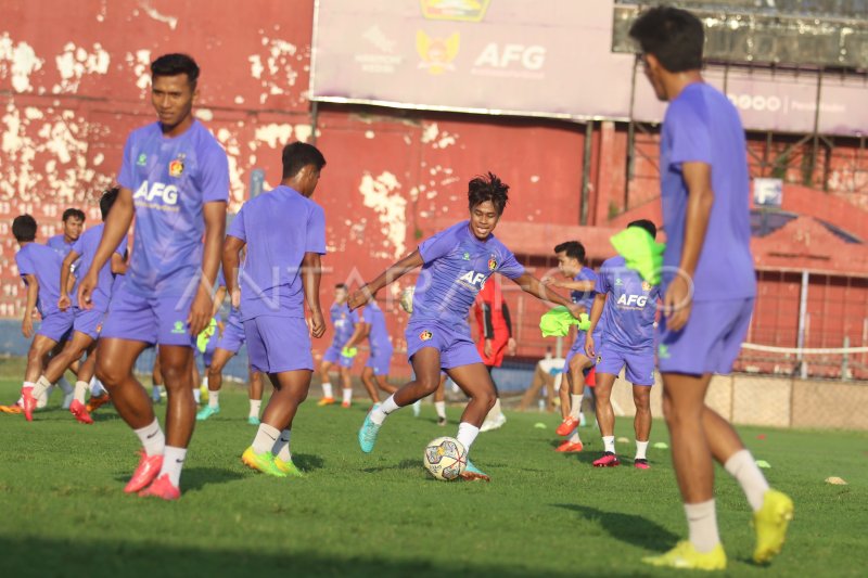 Lathan perdana Persik Kediri