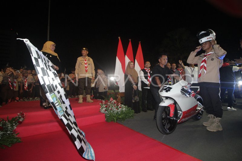 Gubernur Jatim melepas pembalap Mario Aji