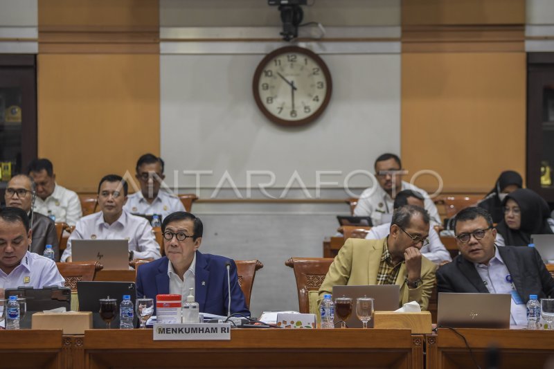 Rapat Kerja Kemenkumham Dengan Komisi Iii Dpr Antara Foto