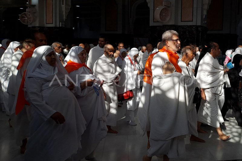 Ibadah Umrah Di Masjidil Haram | ANTARA Foto