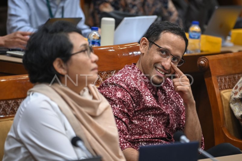 Raker DPR Dan Kemendikbudristek | ANTARA Foto