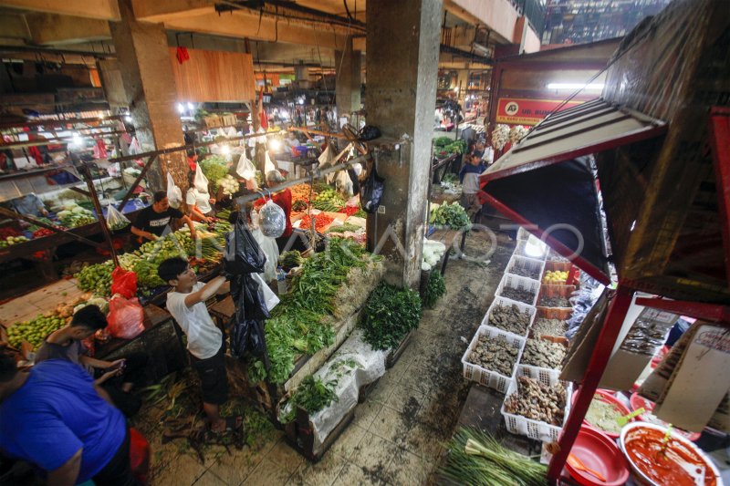 Target Revitalisasi Pasar Tradisional Di Jawa Barat | ANTARA Foto