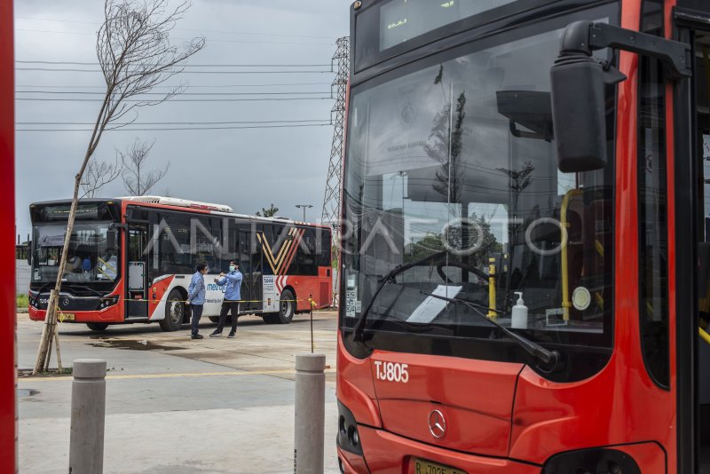 Transjakarta Uji Coba Rute Jis Senen Antara Foto