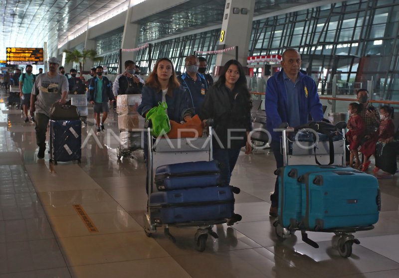 PEMERINTAH IZINKAN MASKAPAI NAIKKAN HARGA TIKET | ANTARA Foto