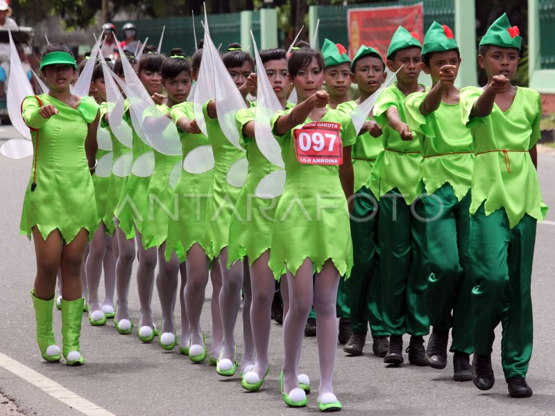 Lomba Gerak Jalan Indah Amboina Antara Foto