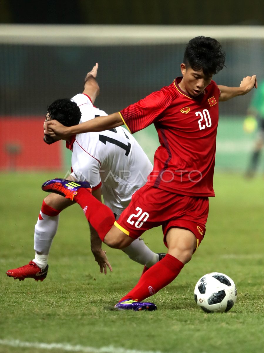 FOOTBALL ROUND 16 BIG VIETNAM VS BAHRAIN