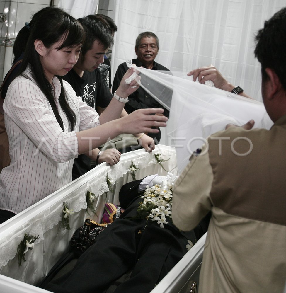 Pance Frans Pondaag | ANTARA Foto